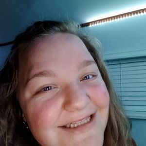 Meet your Posher, Kenzie